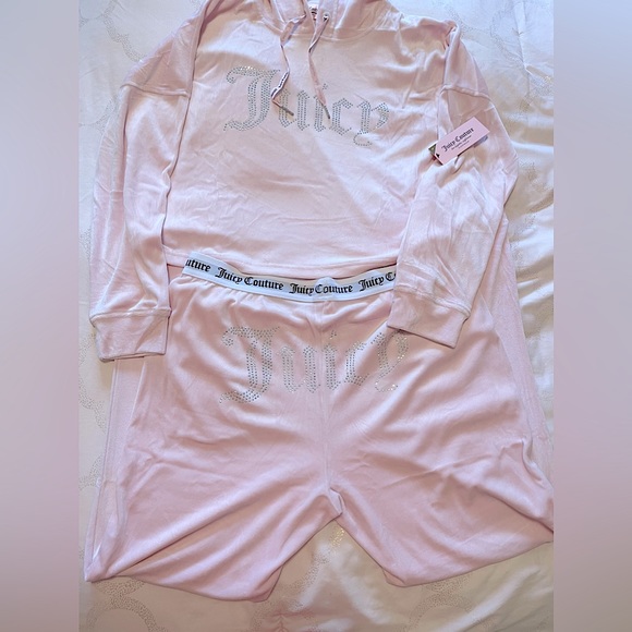 Juicy Couture pink velvet fleece hooded jogger set - Picture 2 of 5